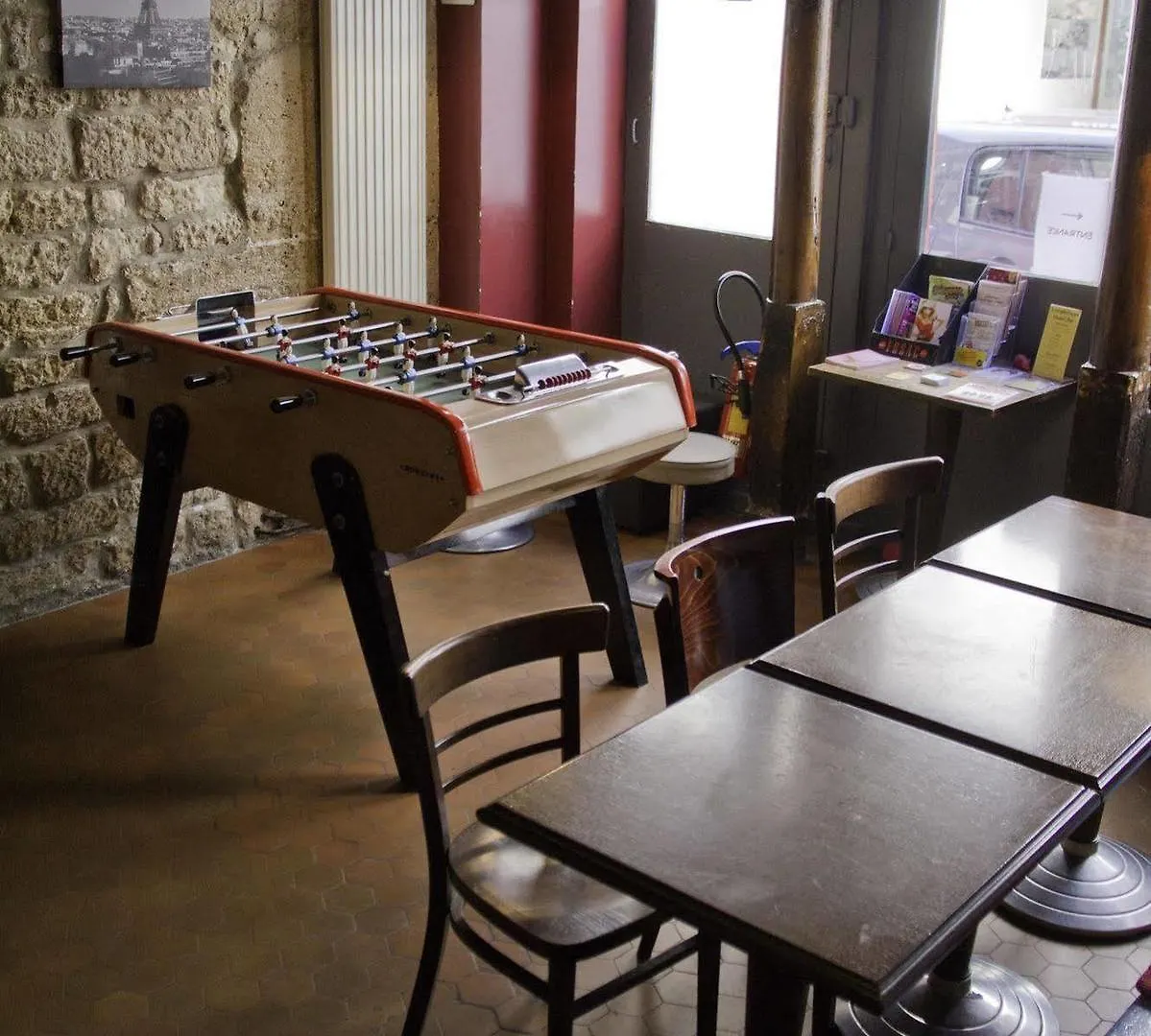 Hostel Young And Happy Latin Quarter By Hiphophostels *